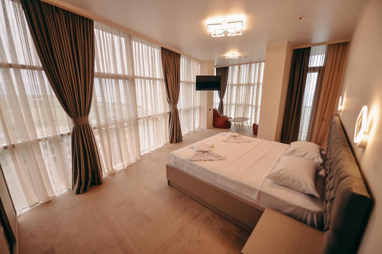 Rumi Hotel 巴统 外观 照片