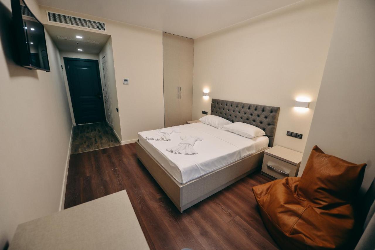 Rumi Hotel 巴统 外观 照片
