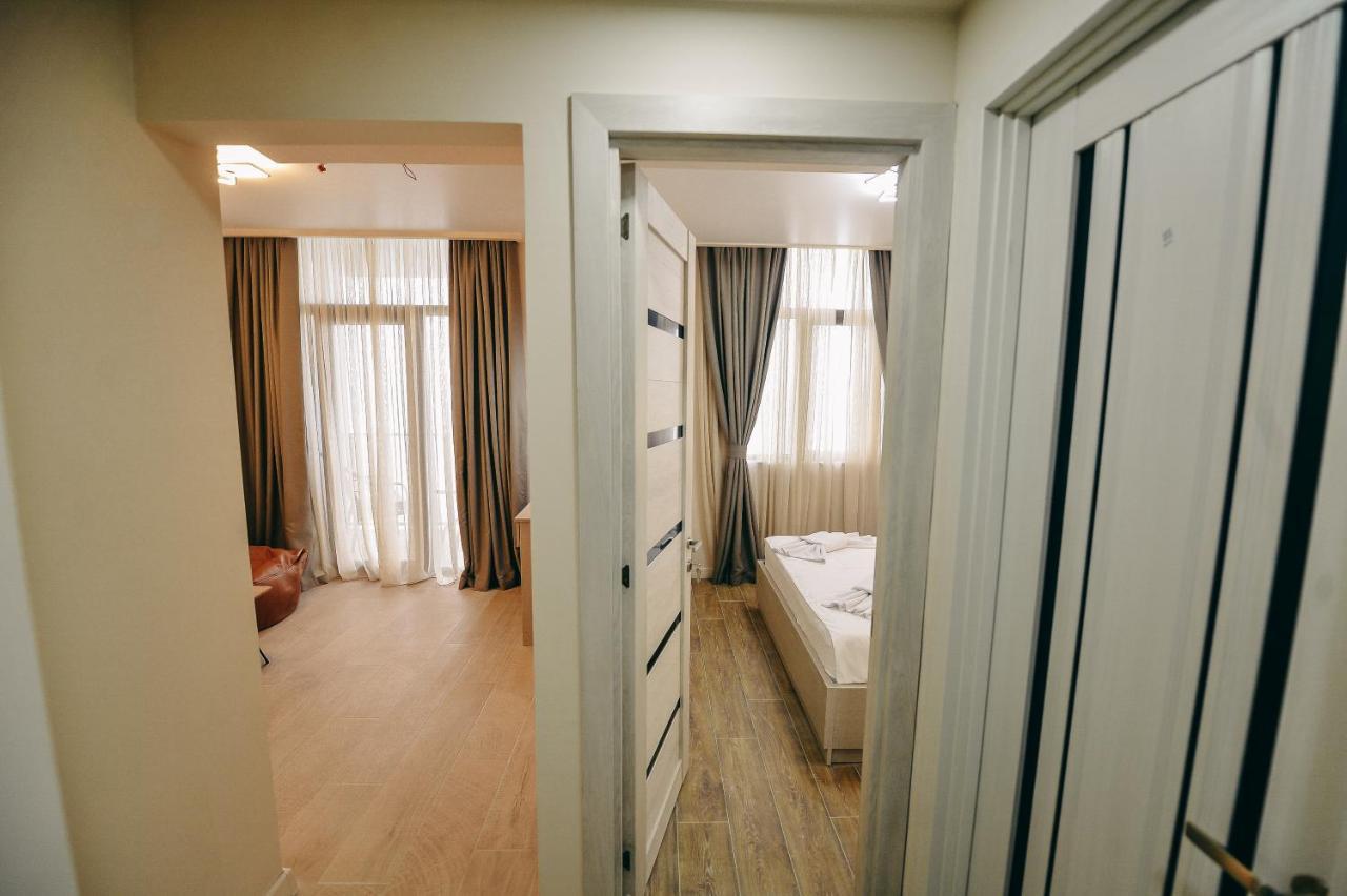 Rumi Hotel 巴统 外观 照片