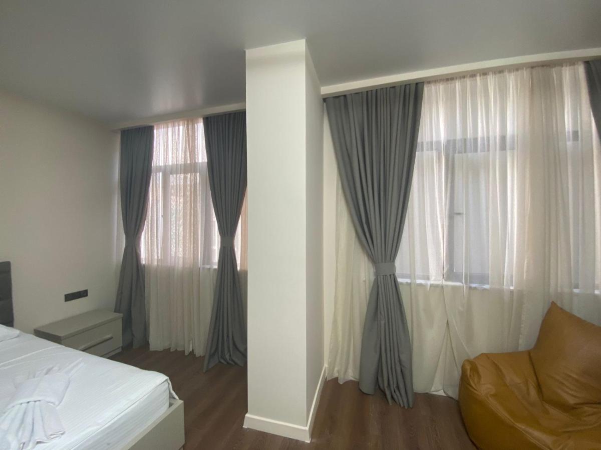 Rumi Hotel 巴统 外观 照片