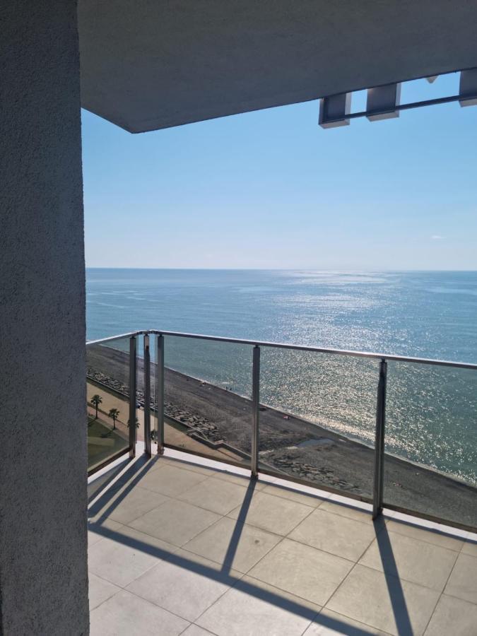Rumi Hotel 巴统 外观 照片