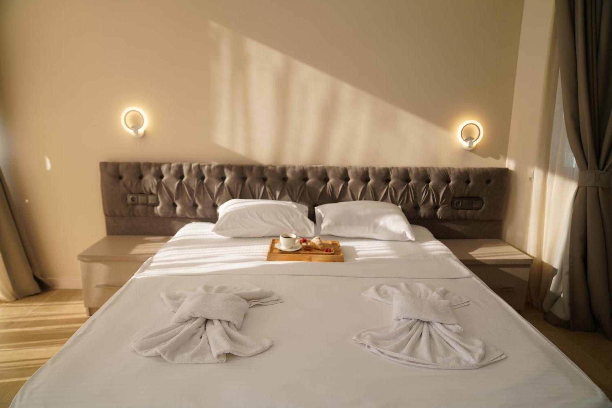 Rumi Hotel 巴统 外观 照片